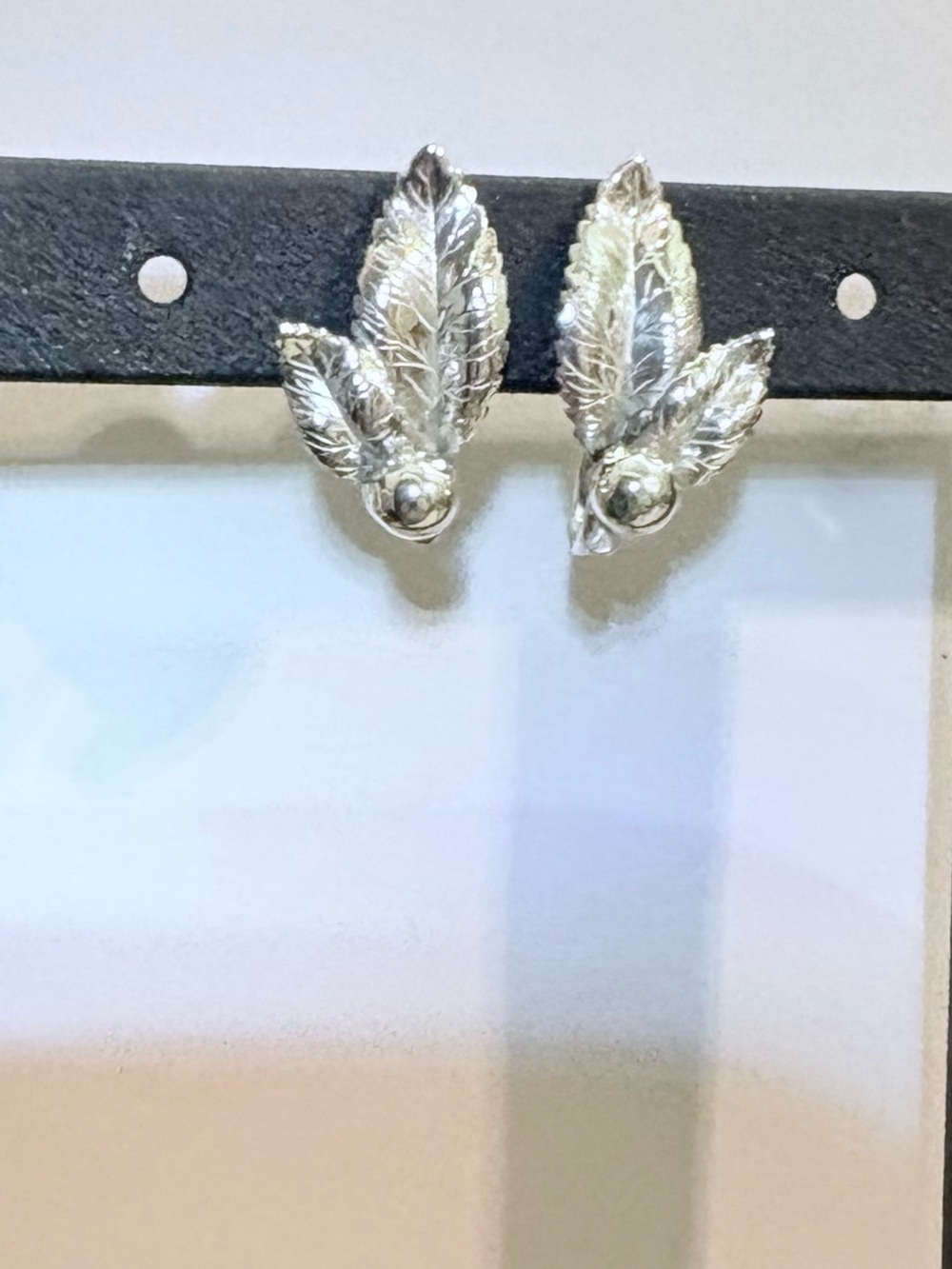DANECRAFT 925 Sterling Silver Antique Art Deco Leaf Screw Back Earrings FIRM - Picture 3 of 10